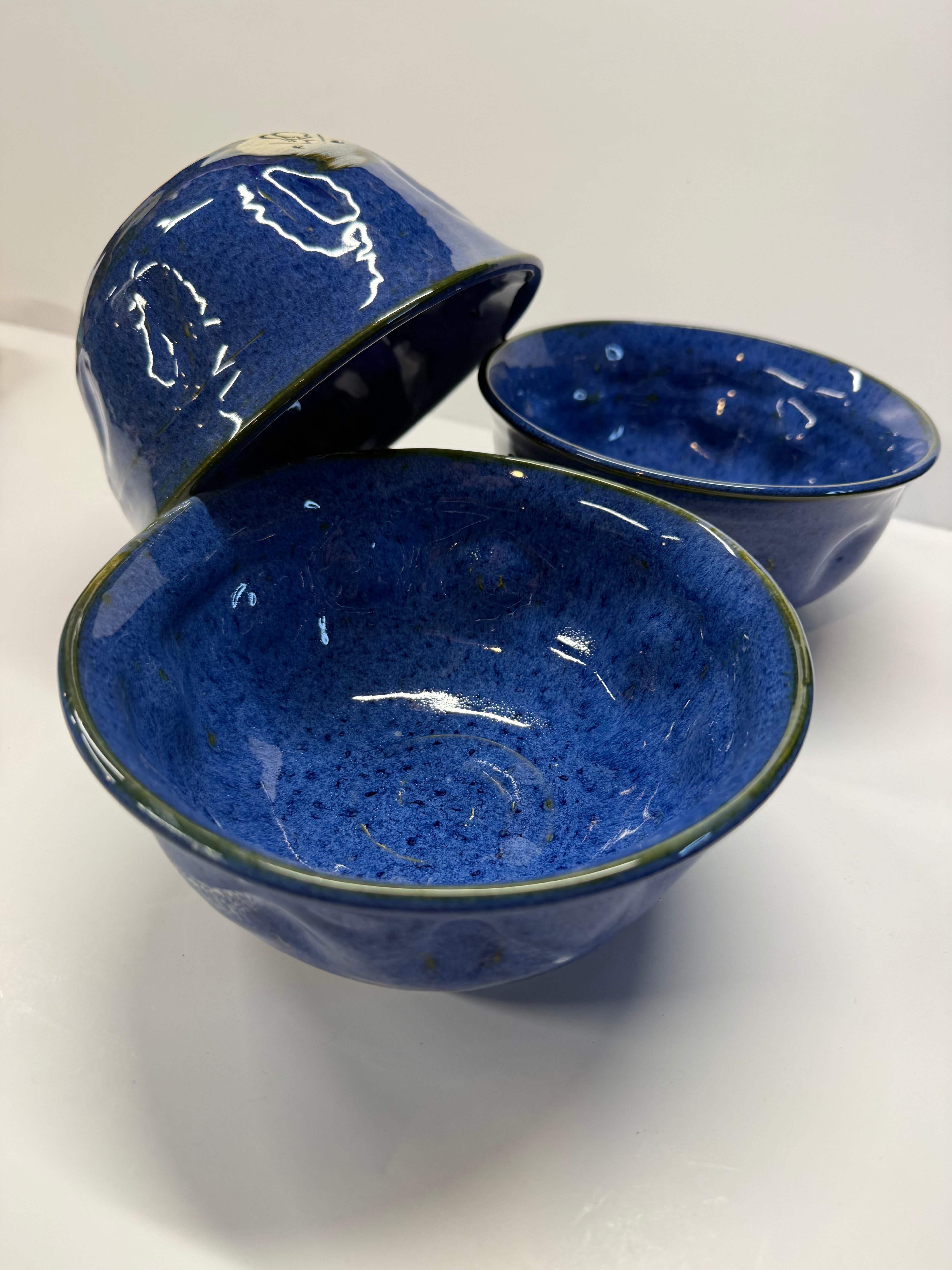 Item 0011: LFPR Stoneware Dimple Medium Bowls in Blue
