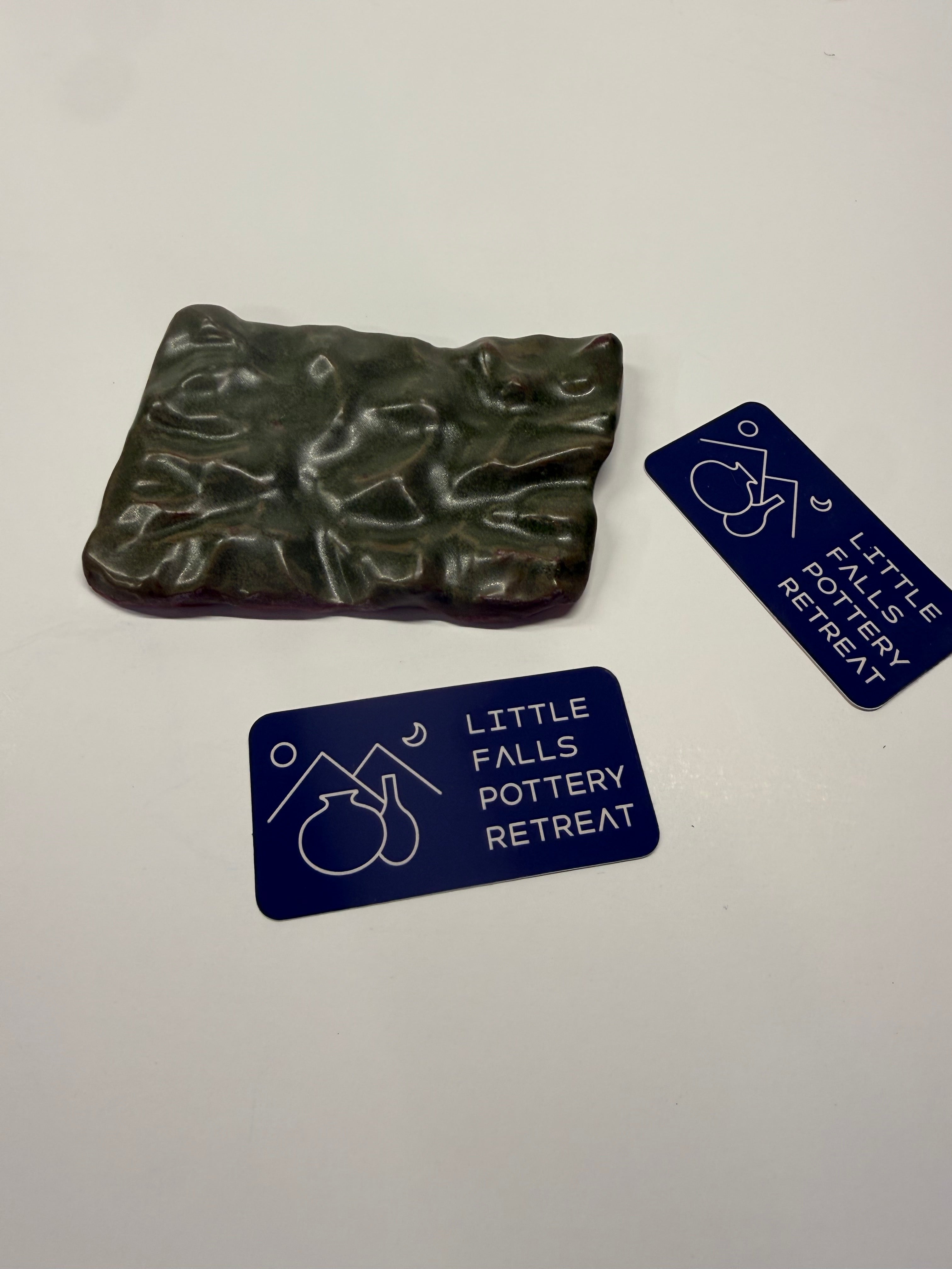 Item 0016: LFPR Hand-carved Wisdom Soap-saver/dish in Green (Laigoi)