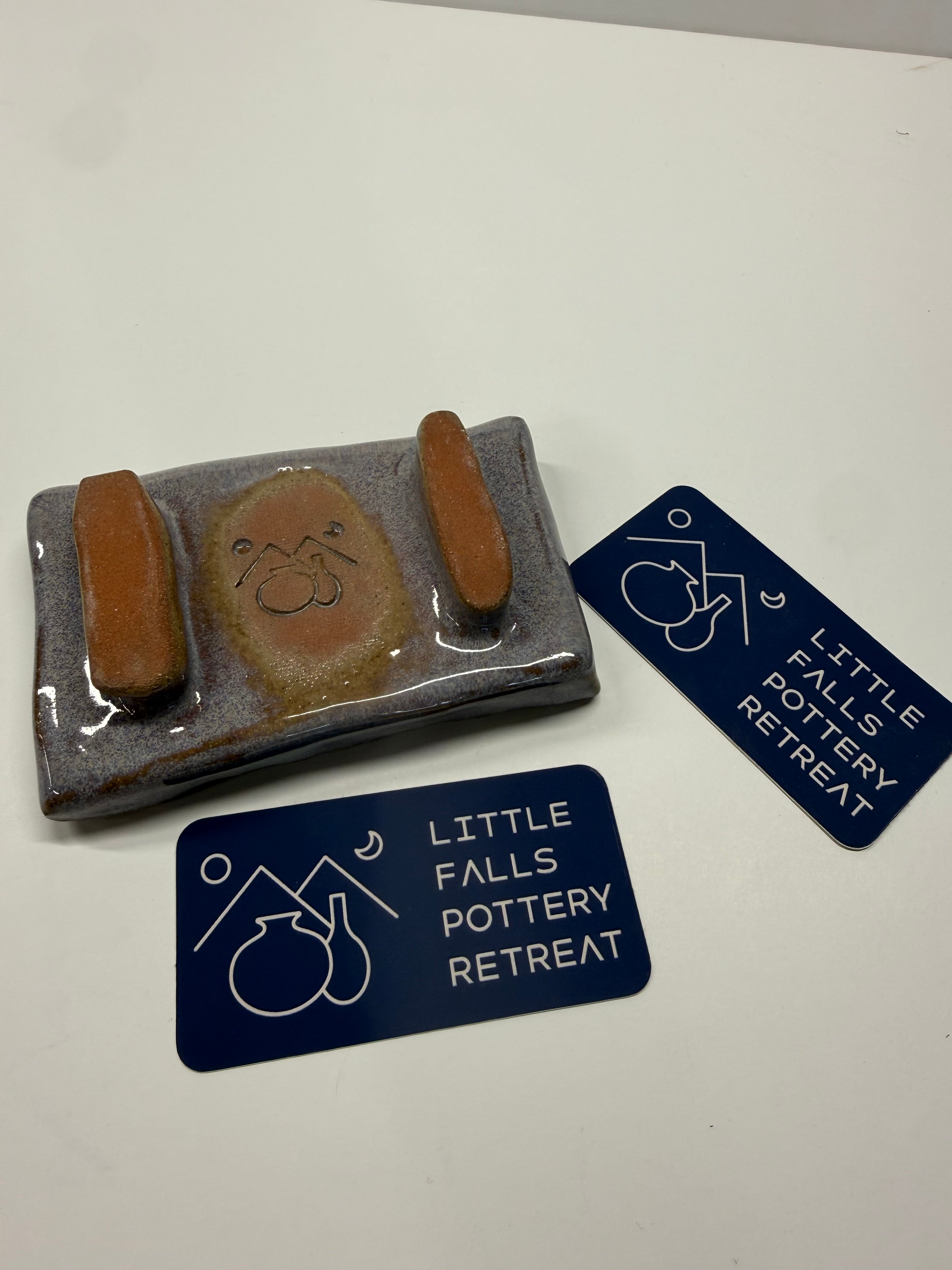 Item 0017: LFPR Hand-carved Footed Soap dish/saver in Hyacinth